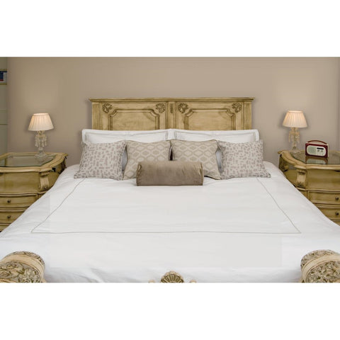 Mitre Heritage Elegance King Size Duvet Cover product image