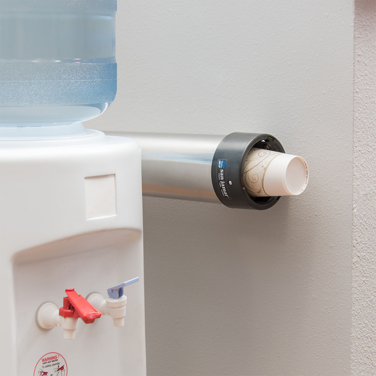 San Jamar C3400EH Horizontal Surface Mount Cup Dispenser - 70-98mm