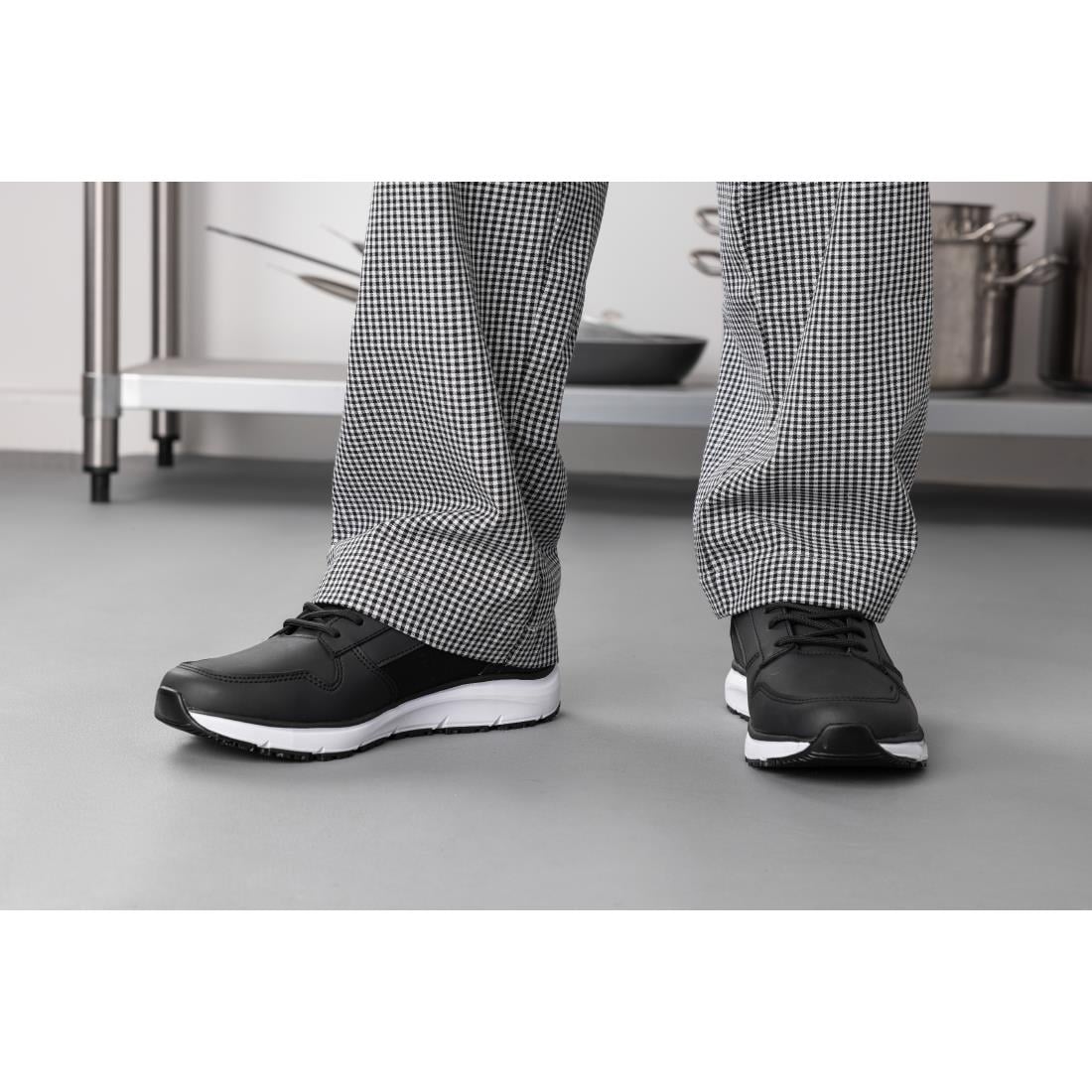 Slipbuster Veso Trainers Black/Red 46