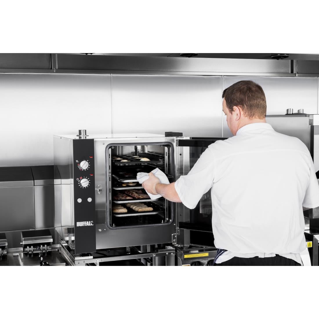 Buffalo Convection Oven with Humidity 5x GN 1/1