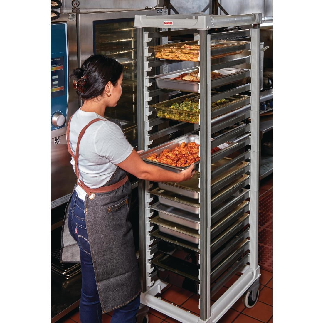 Cambro Camshelving 1/1GN Food Pan Trolley 18 Tray Capacity