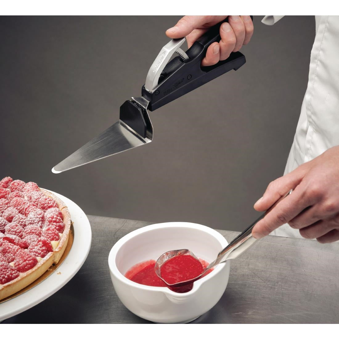 Deglon Sabatier Push & Pull Pie and Pizza Server