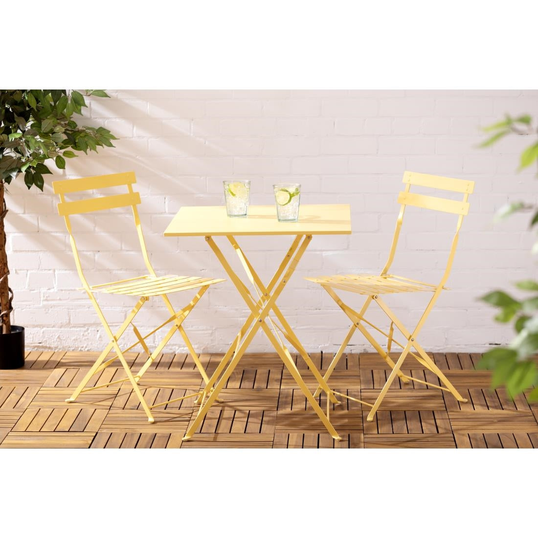 Bolero Perth Pavement Style Folding Chairs Mellow Yellow (2 Pack)