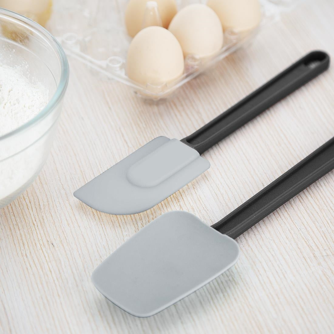 Nisbets Essentials High Heat Spatula 24cm