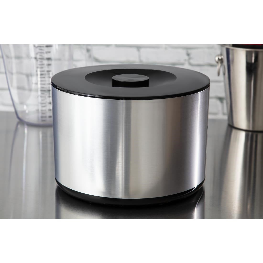 Beaumont Insulated Ice Bucket with Lid 10 Ltr product image