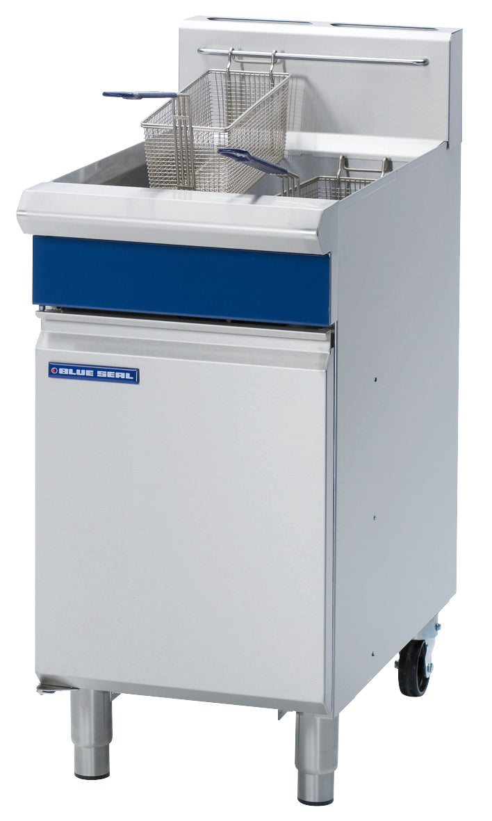 Blue Seal GT45 Vee Ray Single Pan Gas Fryer product image