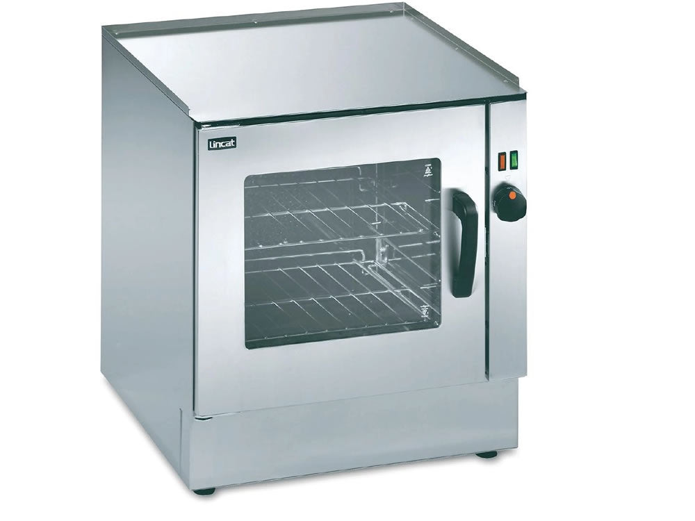 Fan assisted store electric oven