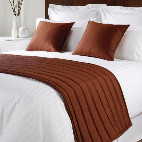 Mitre Comfort Simplicity Chocolate Bed Runner Double